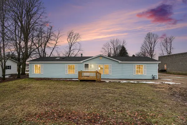 625 E Main, Fennville, MI 49408