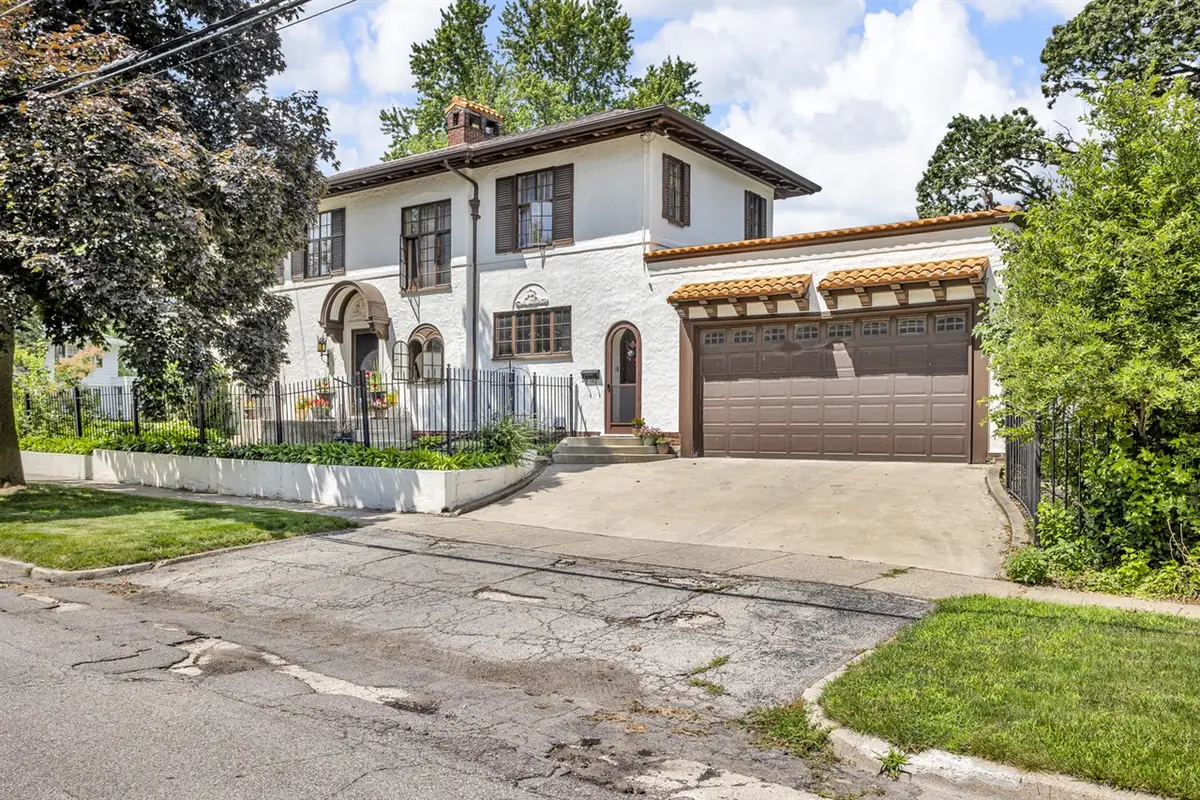 1000 W Washington, Jackson, MI 49203 - #1