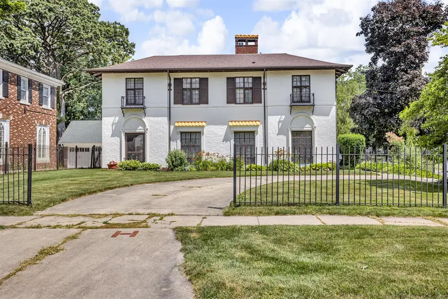 1000 W Washington, Jackson, MI 49203 - #2