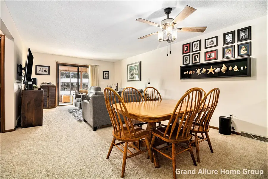 7005 E Springtree #31, Grand Rapids, MI 49548 - Image #3