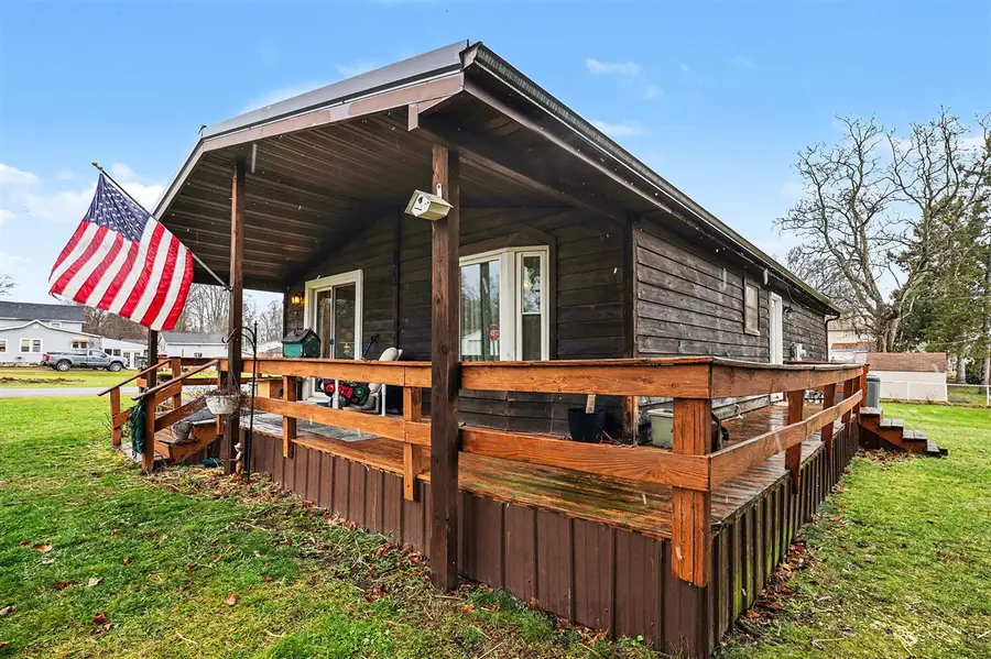 200 S Snyder, Marcellus, MI 49067 - Image #3