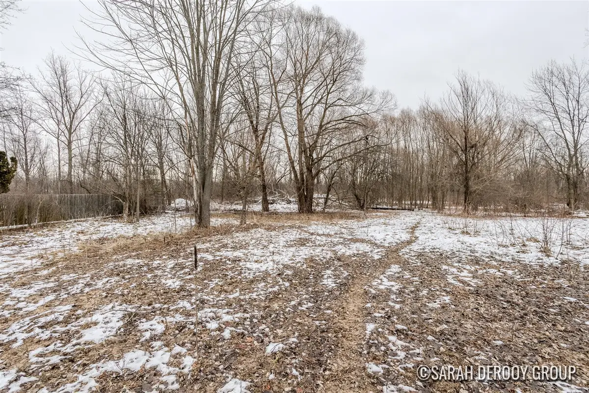 197 E Elm, Cedar Springs, MI 49319 - #1