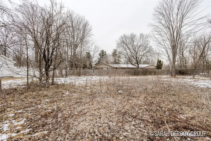 197 E Elm, Cedar Springs, MI 49319 - #3