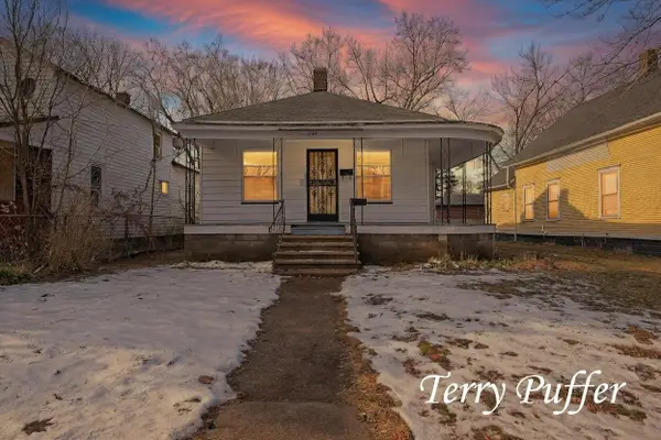 1707 Division, Muskegon, MI 49441