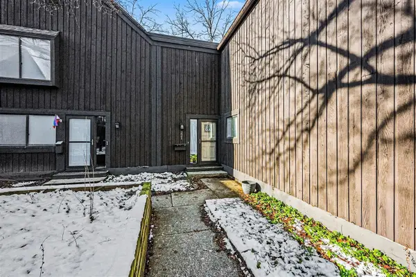 221 Paisley, Kalamazoo, MI 49006