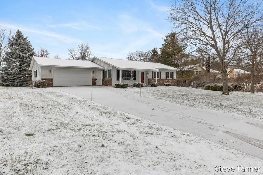611 S Baldwin, Greenville, MI 48838 - Image #3