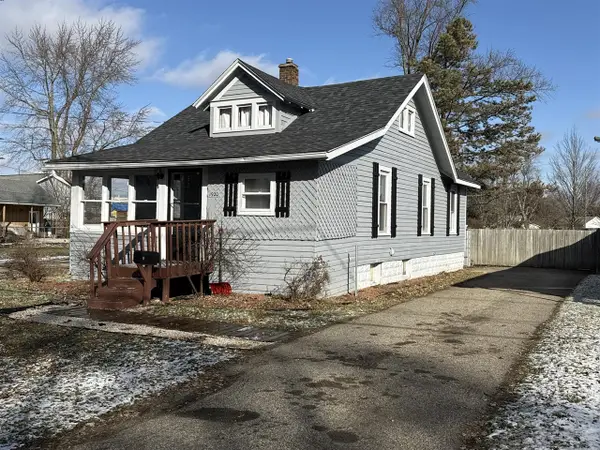 1920 Schoolcraft, Holt, MI 48842