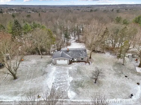 6771 Juneview, Rockford, MI 49341