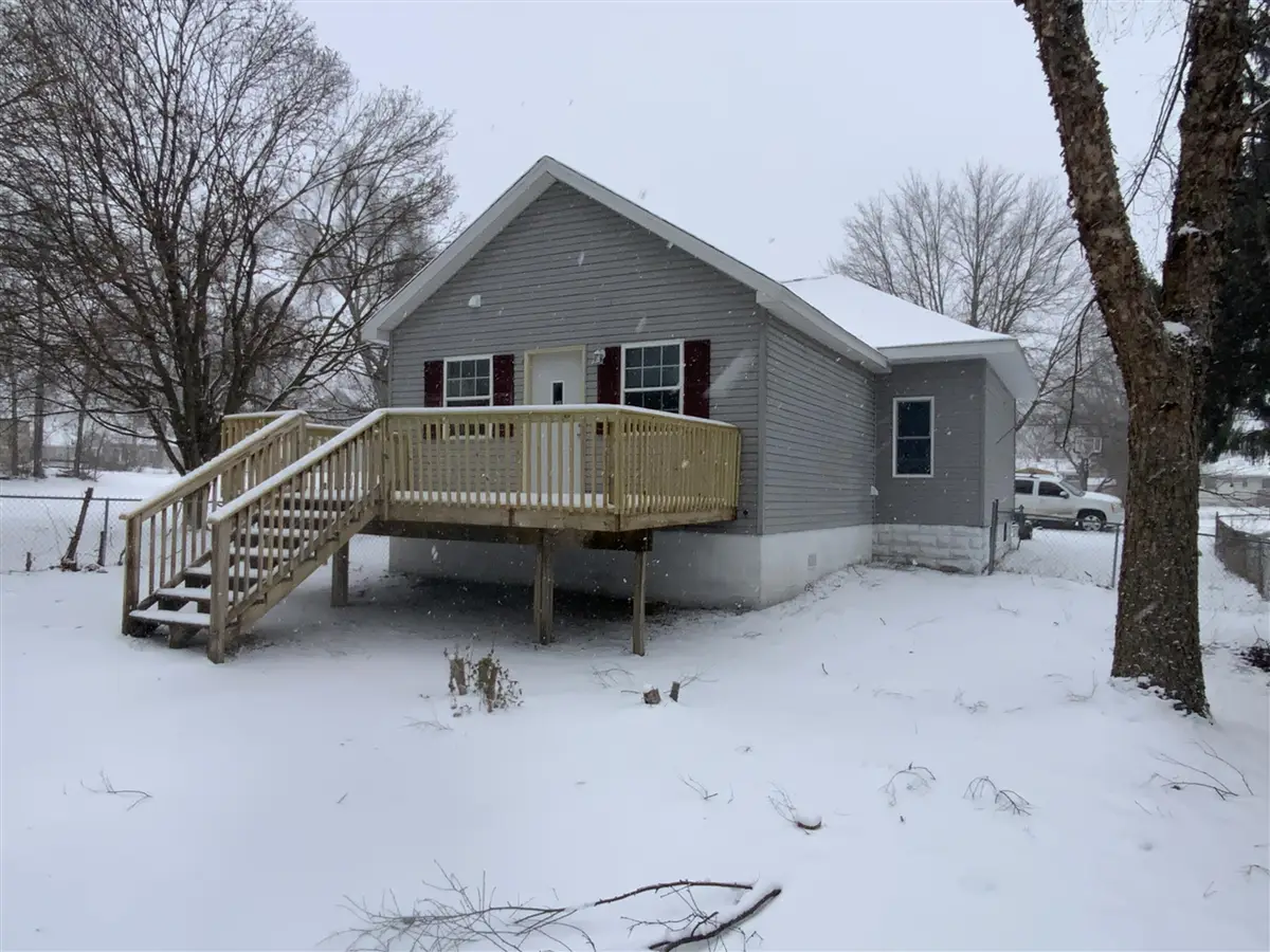 1156 Knapp, Jackson, MI 49203 - #1