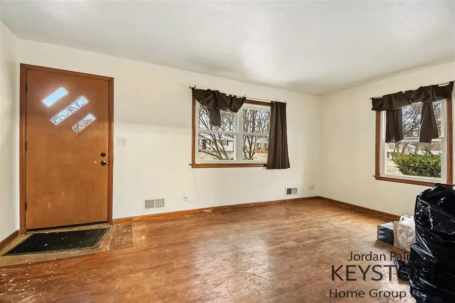 1510 Southlawn, Wyoming, MI 49509 - Image #2