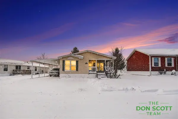 13749 Bluebell, Cedar Springs, MI 49319