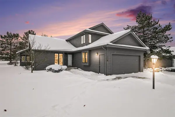 1794 Spring Meadow #10, Caledonia, MI 49316