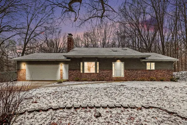 1865 S 8th, Kalamazoo, MI 49009