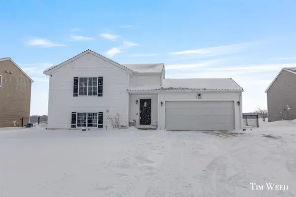 959 View Pointe, Middleville, MI 49333