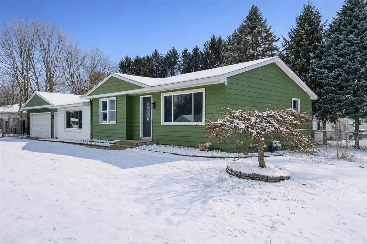 233 Washington, Plainwell, MI 49080 - #1