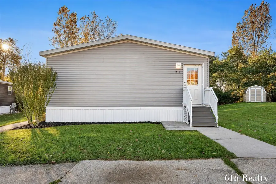 1412 Red Oak, Belmont, MI 49306 - Image #2