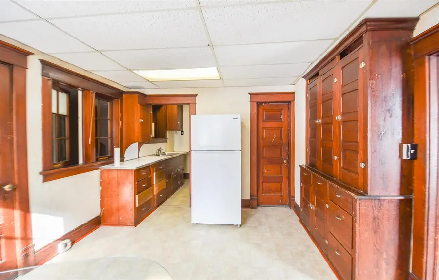 28 S Clay, Coldwater, MI 49036 - Image #3