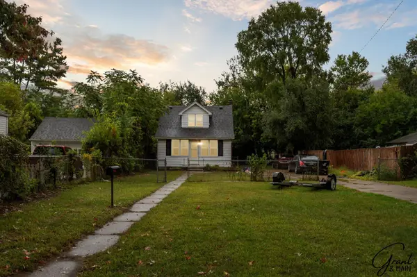 4082 Hereford, Detroit, MI 48224