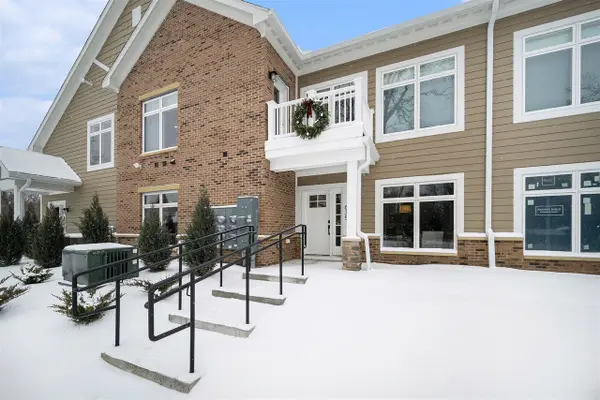 635 Woodland, Dexter, MI 48130