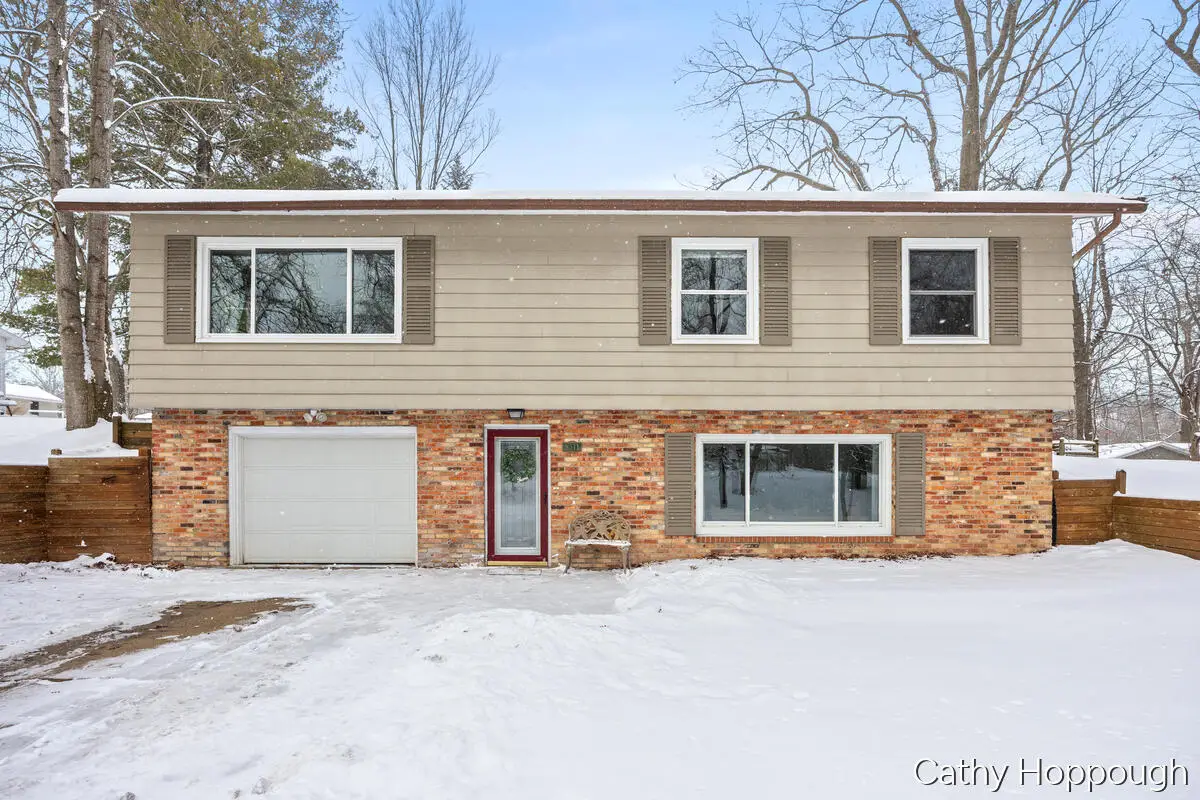 8511 Riverest, Portland, MI 48875 - #1