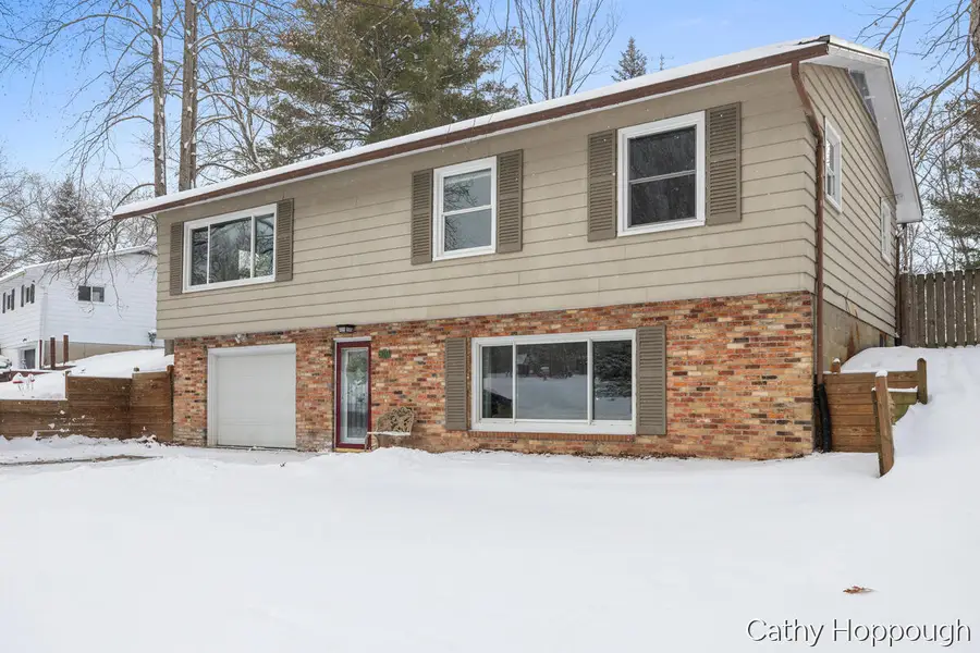8511 Riverest, Portland, MI 48875 - #3