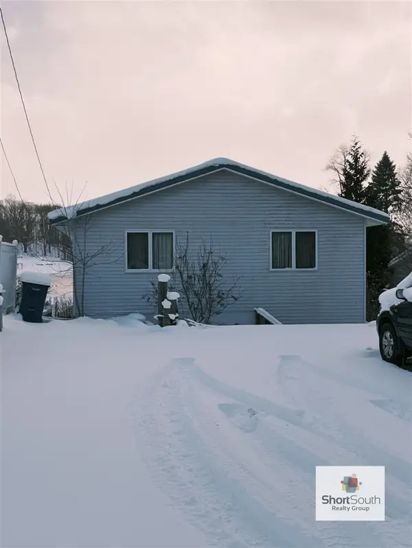 13395 Lime Lake, Sparta, MI 49345