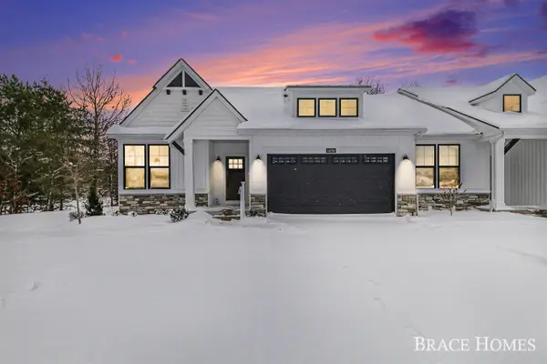 14696 Pine Dew, Grand Haven, MI 49417