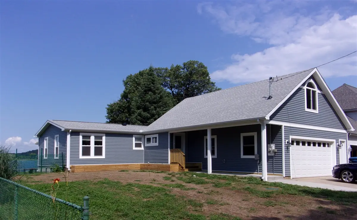 11178 E Shore, Delton, MI 49046 - #1