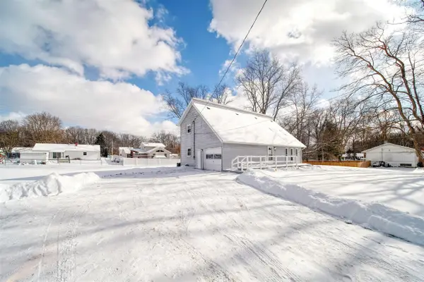 3357 Robinson, Jackson, MI 49203