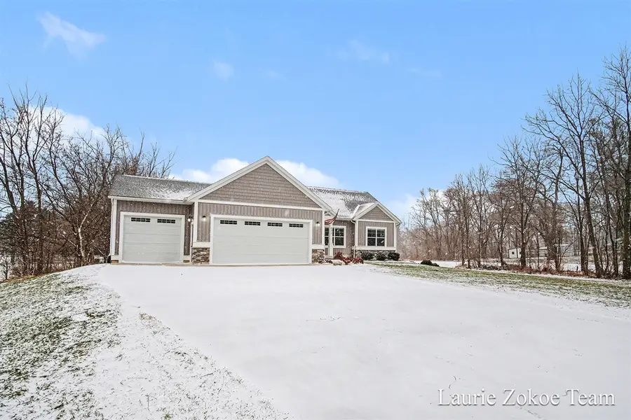 671 Leonard, Grand Rapids, MI 49534 - Image #2
