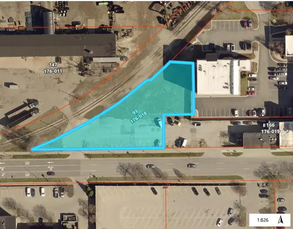 93 W 7th, Holland, MI 49423