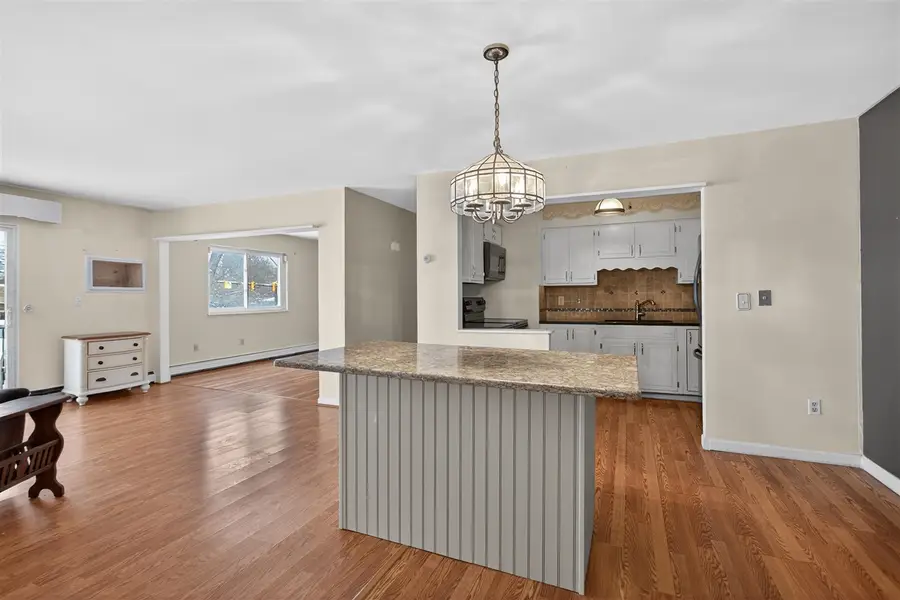 806 W Michigan #202e, Jackson, MI 49202 - #3