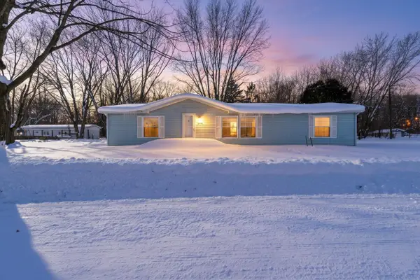 54598 Park, Eau Claire, MI 49111