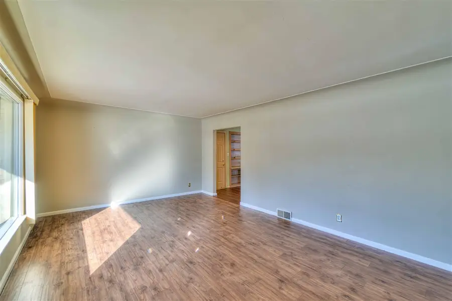 1031 S Durand, Jackson, MI 49203 - Image #3