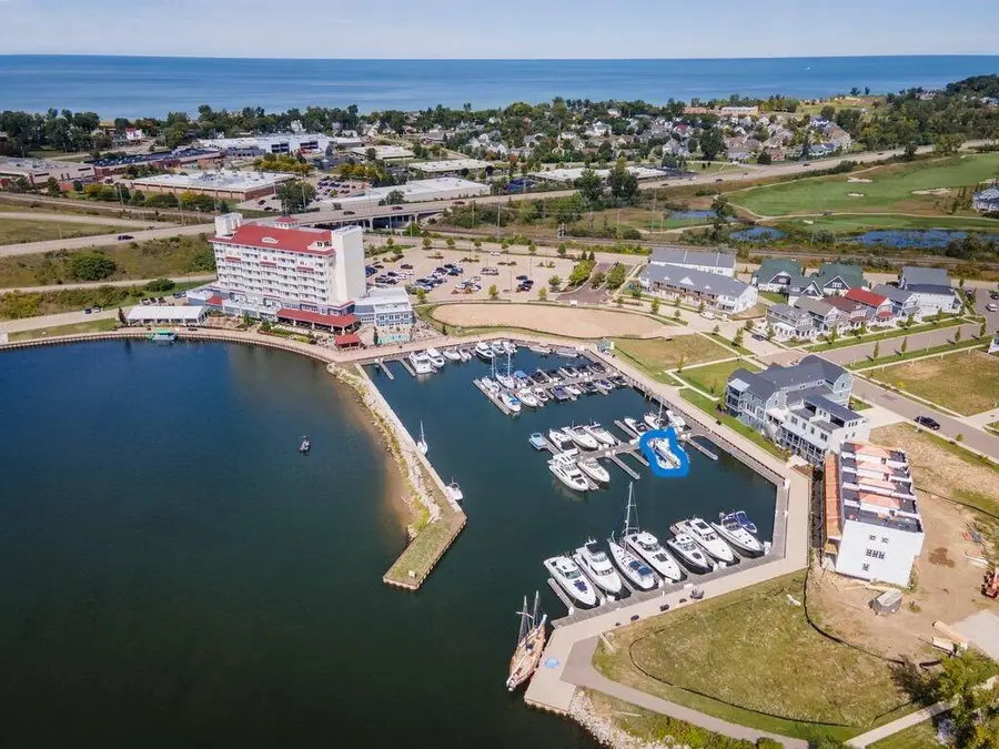 800 Whitwam, Saint Joseph, MI 49085 - #2