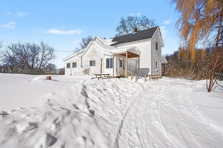 6056 W 16th, Fremont, MI 49412 - #3