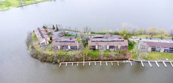 550 Cliffs, Ypsilanti, MI 48198