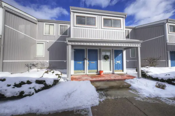 9573 Harbour Cove, Ypsilanti, MI 48197