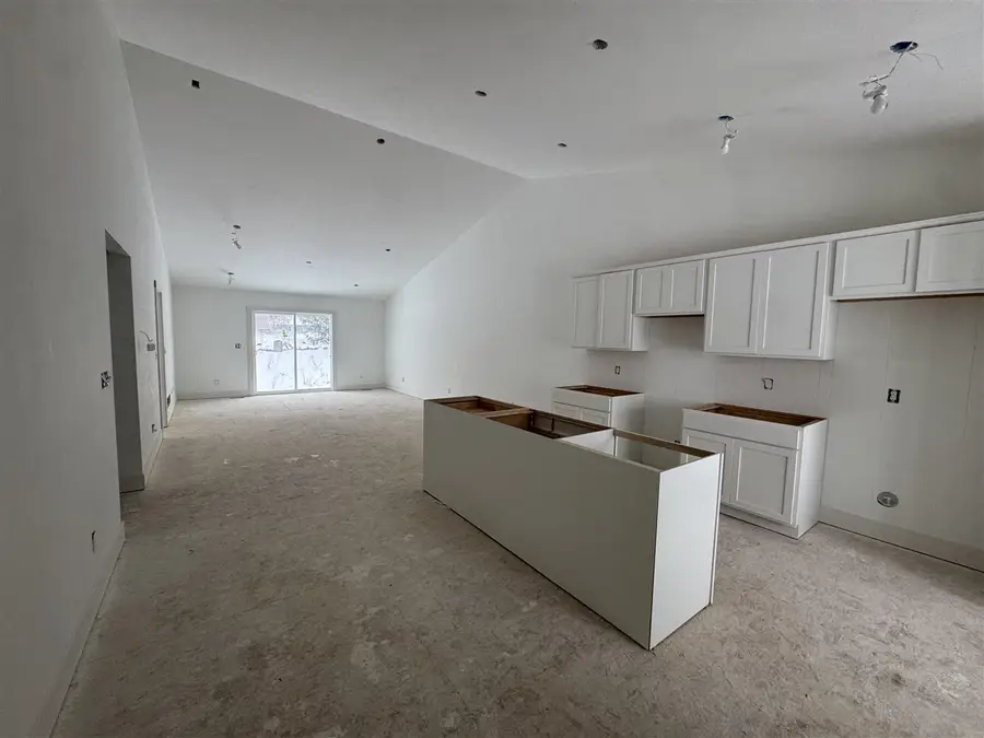 1575 N Village, Kalamazoo, MI 49009 - Image #3