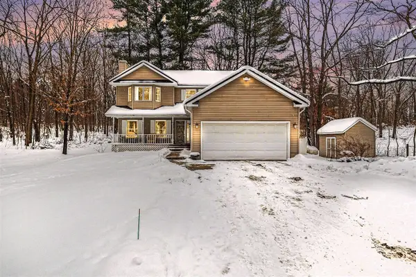 8401 N 39th, Augusta, MI 49012