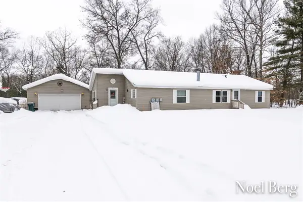 340 E River, Muskegon, MI 49445