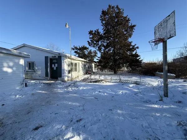 2051 Battle Creek, Charlotte, MI 48813