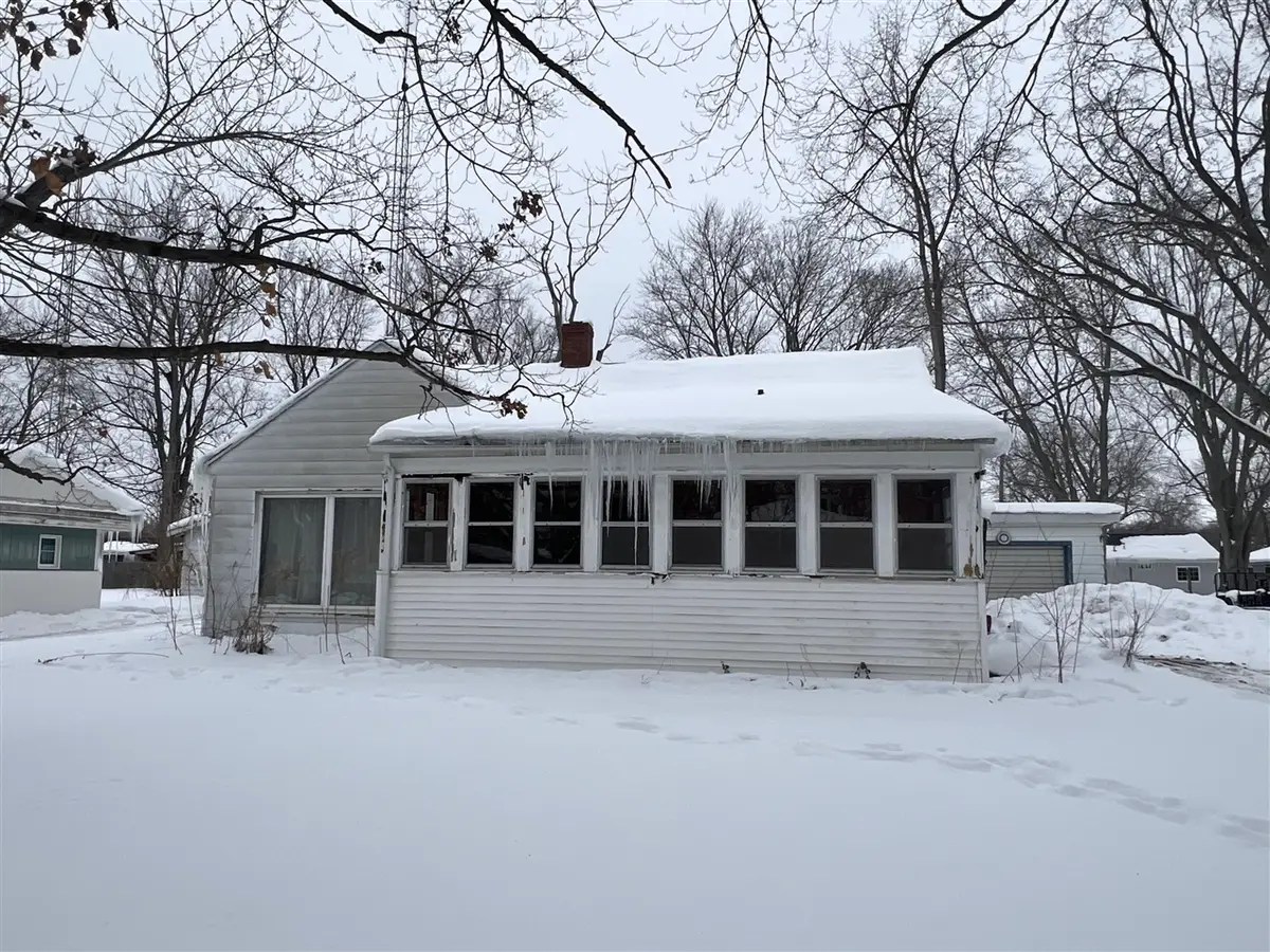 422 Paw Paw, Watervliet, MI 49098 - #1