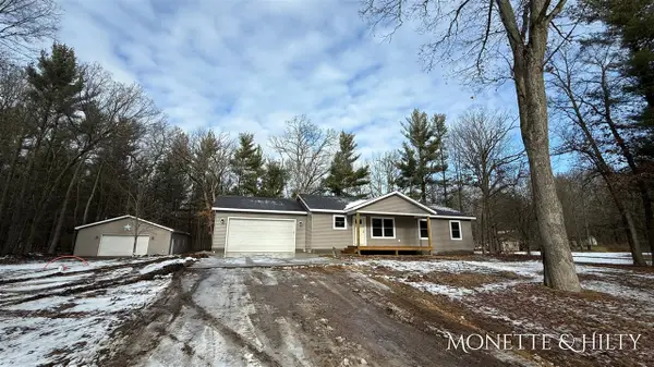 3318 E Michillinda, Twin Lake, MI 49457