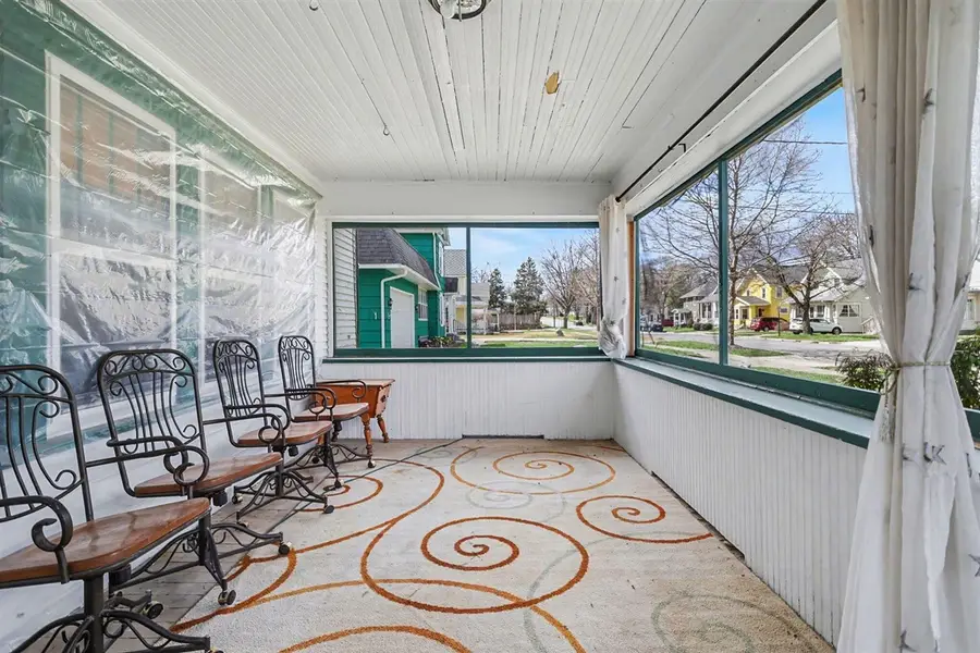 709 Griswold, Jackson, MI 49203 - #3