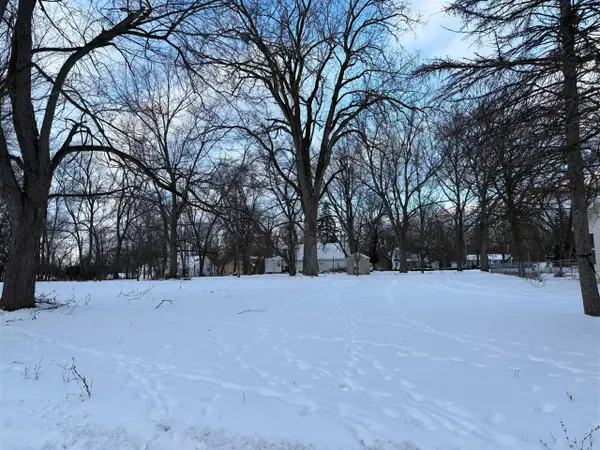 2918 Midwood, Lansing, MI 48911