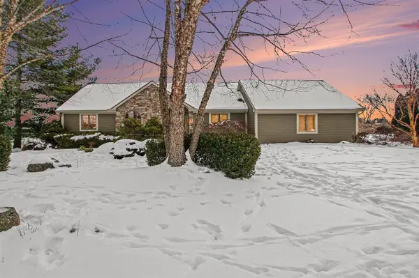 1335 N Silo Ridge, Ann Arbor, MI 48108