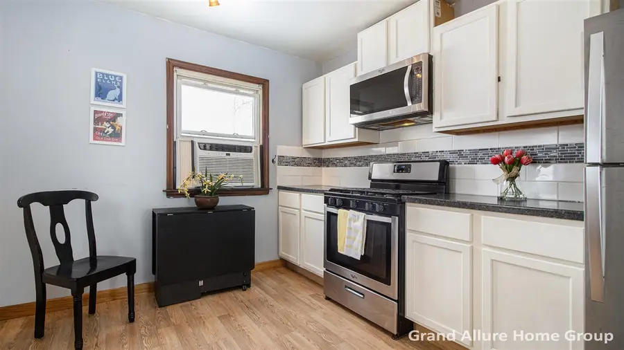 3650 Milan, Wyoming, MI 49509 - #3