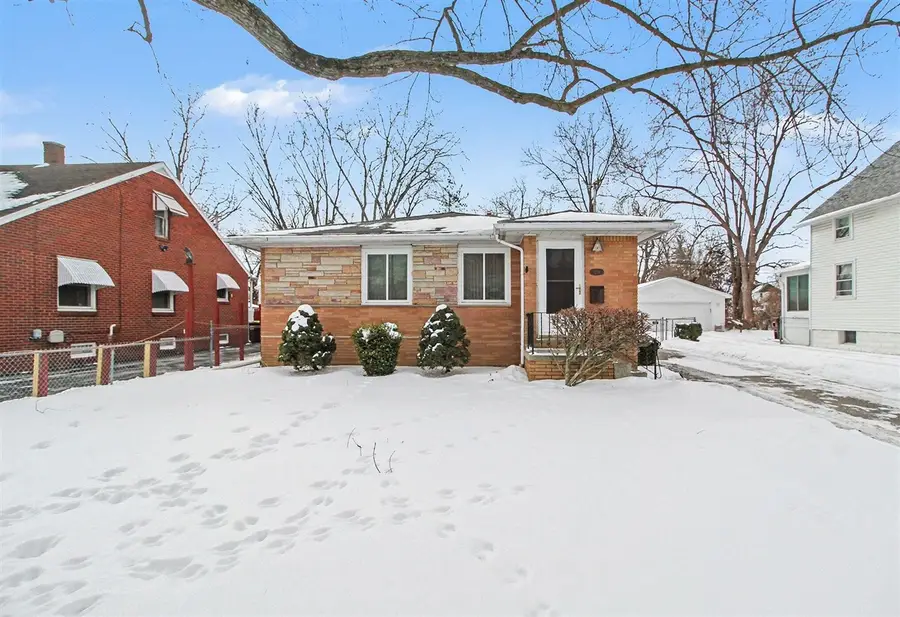 230 E Grove, Monroe, MI 48162 - #2