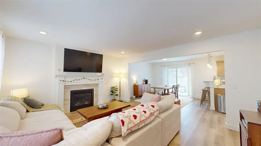 803 Parkwood, Greenville, MI 48838 - #2